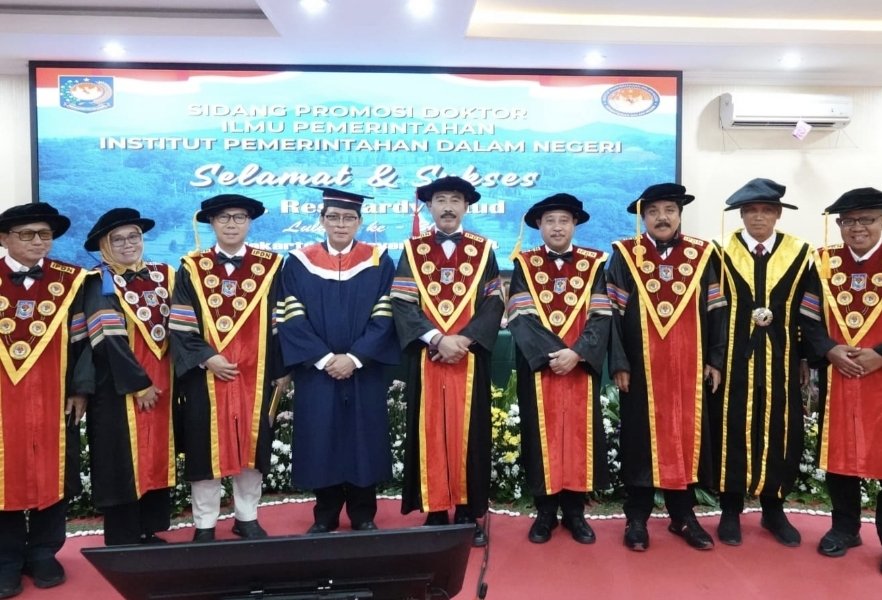 Restuardy Daud Raih Doktor Ilmu Pemerintahan dengan Predikat Cumlaude